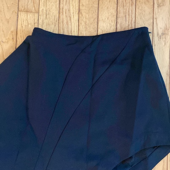 Opening Ceremony Black asymmetrical shorts sz 4 - Picture 2 of 5